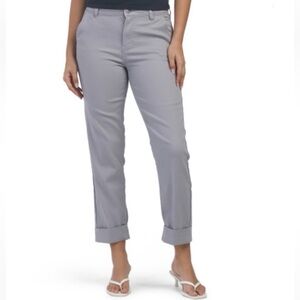 NWOT d. jeans Light Gray Rolled Hem Pants. Size 10